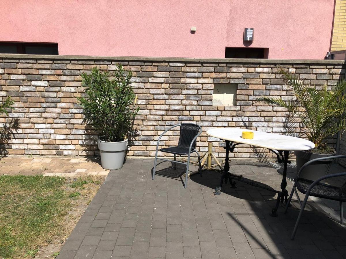 Doros Ferienoase Apartment Herzogenrath Exterior foto